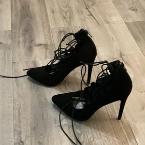 Charlotte Russe black pointed scrappy heels